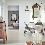 Michaelangelo Villa *