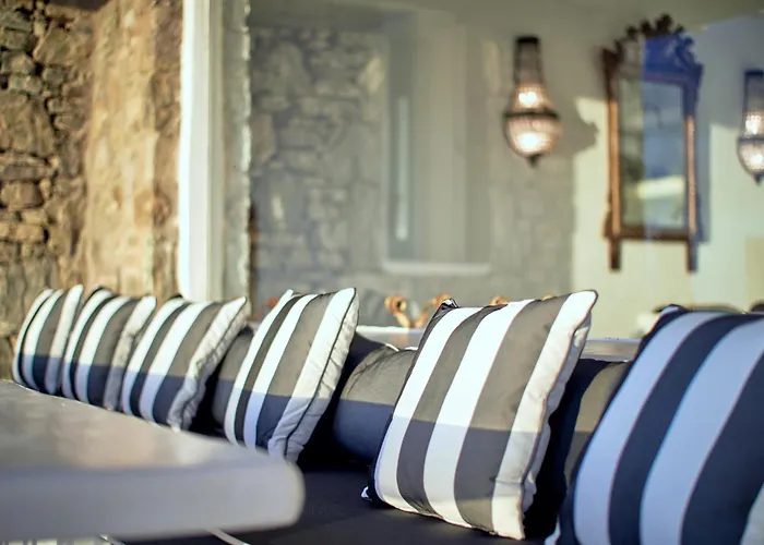 Michaelangelo Villa *